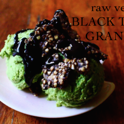 RAW VEGAN BLACK TAHINI GRANOLA