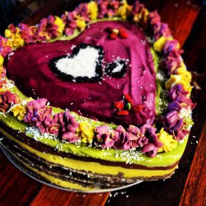 special girl's raw cake