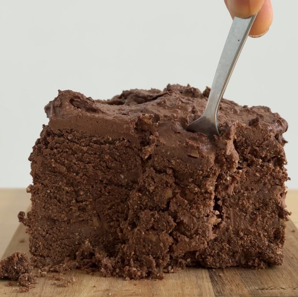 raw vegan brownie for skin health